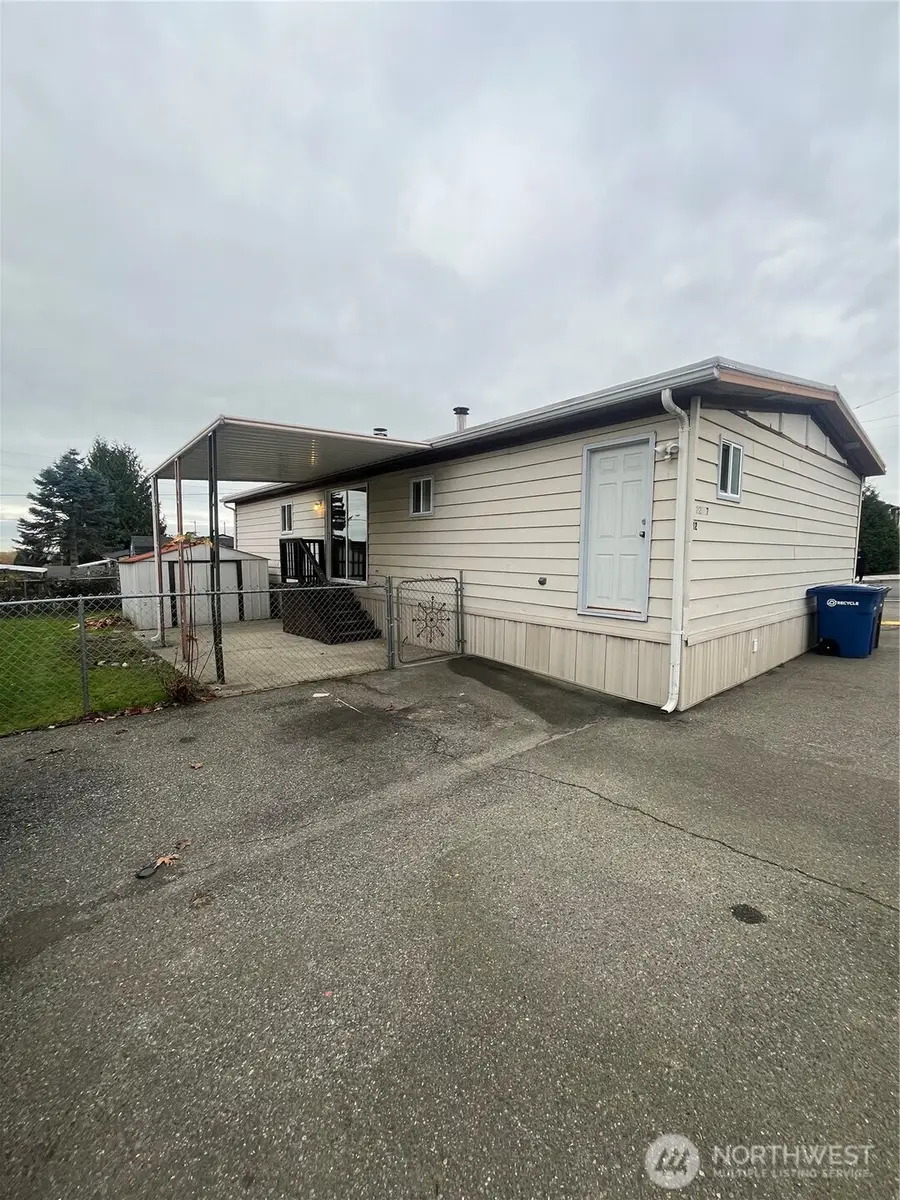 22007 29th Avenue S #12, Des Moines, WA 98198 - Image #2