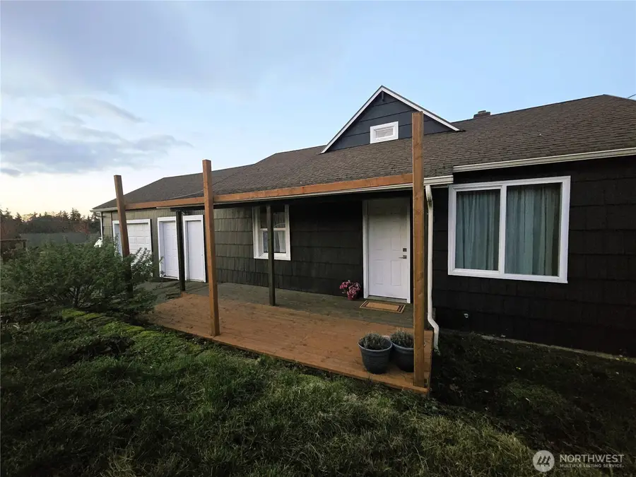 1811 E 3rd Street, Port Angeles, WA 98362 - Image #2