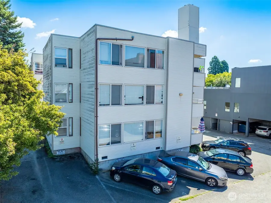 7919 Wallingford Avenue N, Seattle, WA 98103 - Image #3