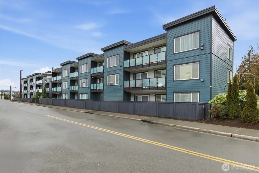 1175 Harrington Place Ne #313, Renton, WA 98056 - #2