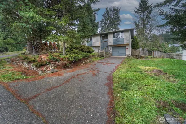 27056 Wagner Circle Ne, Kingston, WA 98346