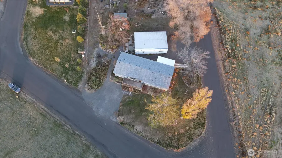 37585 Western Avenue Ne, Coulee City, WA 99115 - Image #3