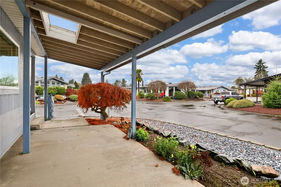 1402 22nd Street Ne #402, Auburn, WA 98002 - Image #3