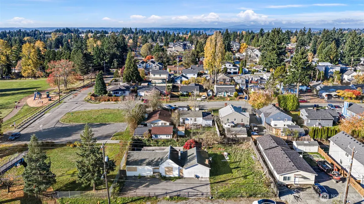 12451 1st Ave S, Seattle, WA 98168 - Image #1