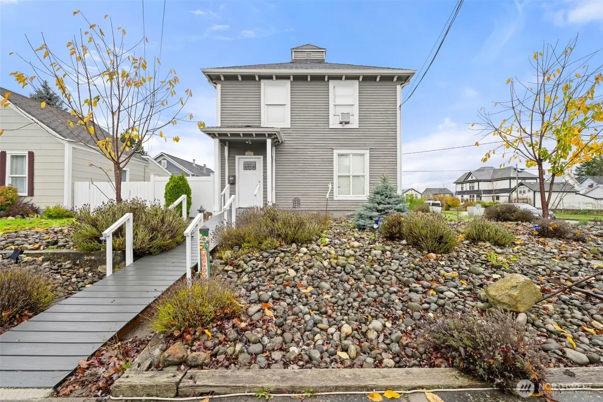 1202 5th Street, Anacortes, WA 98221 - Image #1
