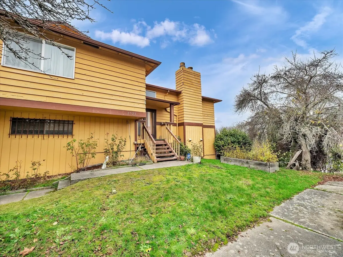 2523 23rd Avenue S, Seattle, WA 98144 - Image #1