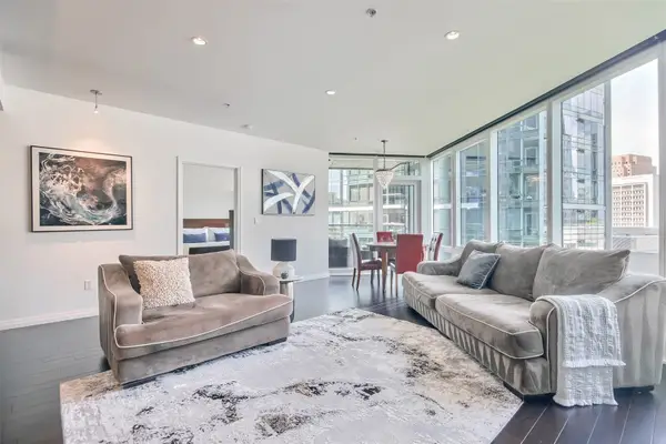 10700 NE 4th Street #1006, Bellevue, WA 98004