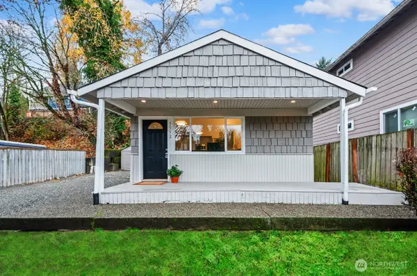 7552 21st Avenue Sw, Seattle, WA 98106