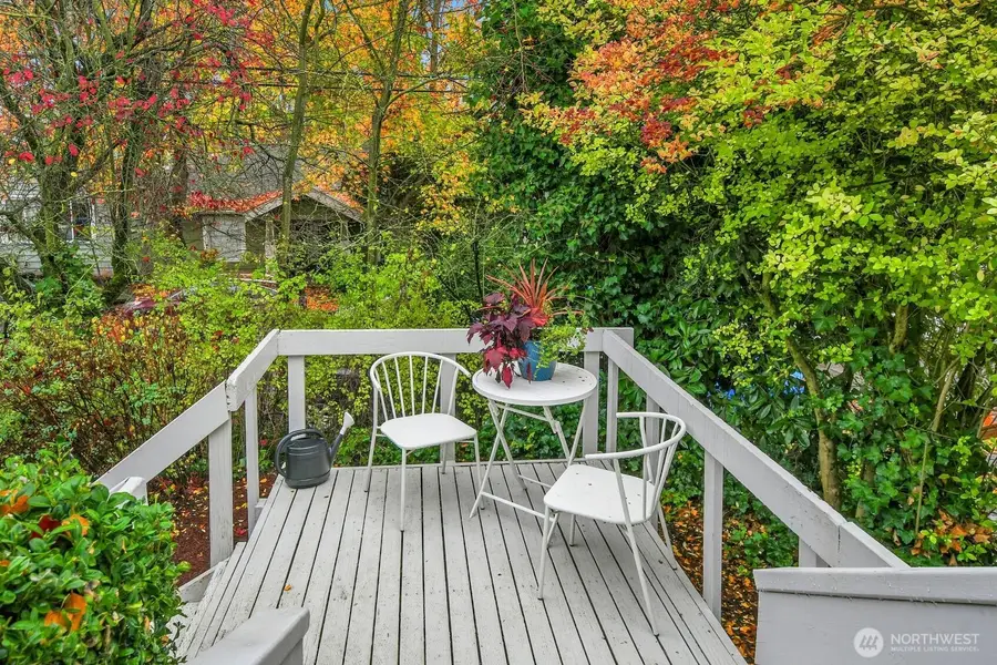 5023 9th Avenue Ne, Seattle, WA 98105 - Image #3