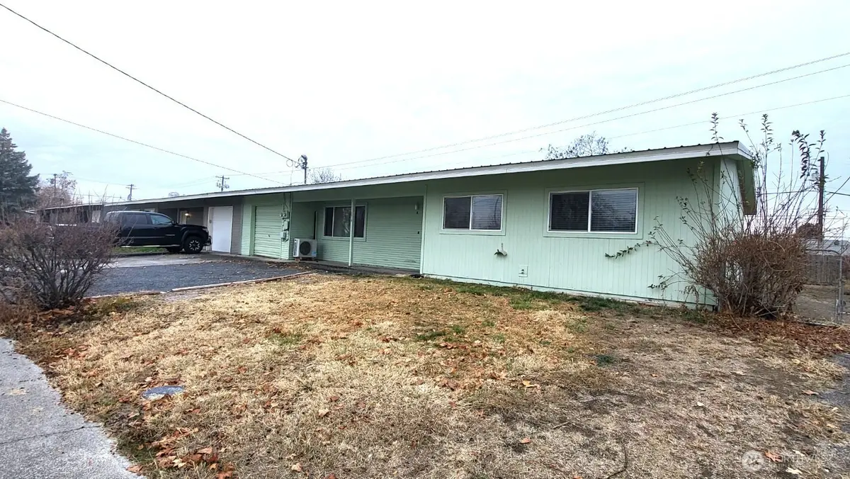 8910 Travis Drive #B, Moses Lake, WA 98837 - #1