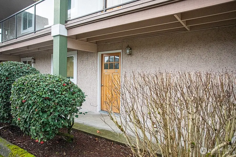 1717 E 16th Street #205, Bremerton, WA 98310 - Image #2