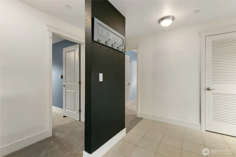 3204 81st Place Se #B202, Mercer Island, WA 98040 - Image #3