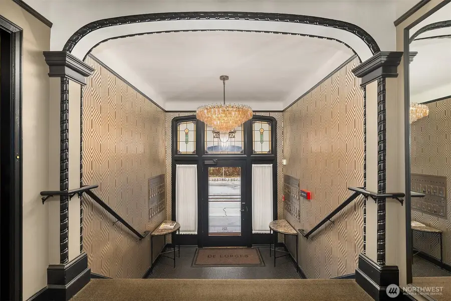 325 Harvard Avenue E #302, Seattle, WA 98102 - Image #3