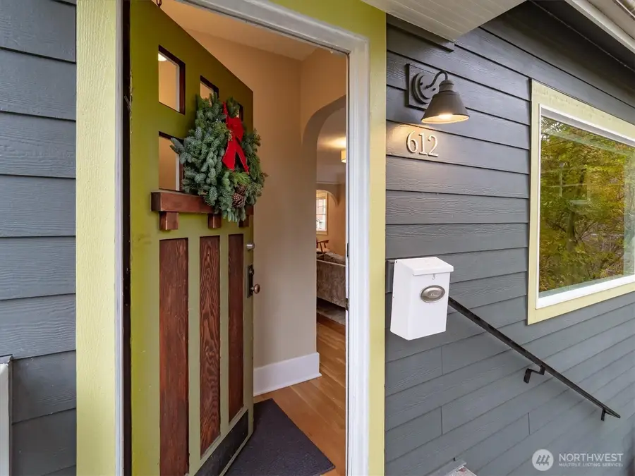 612 NW 84th Street, Seattle, WA 98117 - Image #2