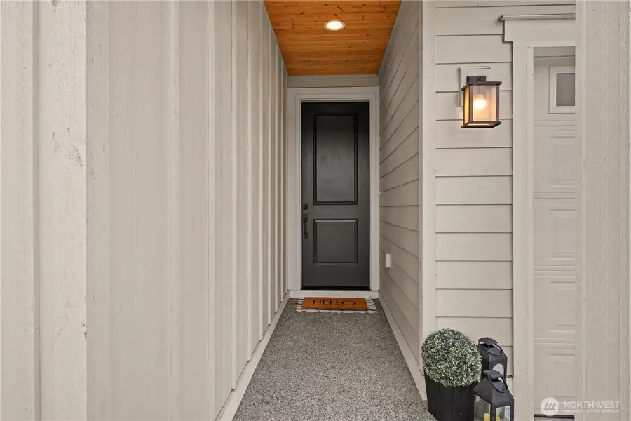 6700 Skipper Lane Se, Port Orchard, WA 98267 - Image #2