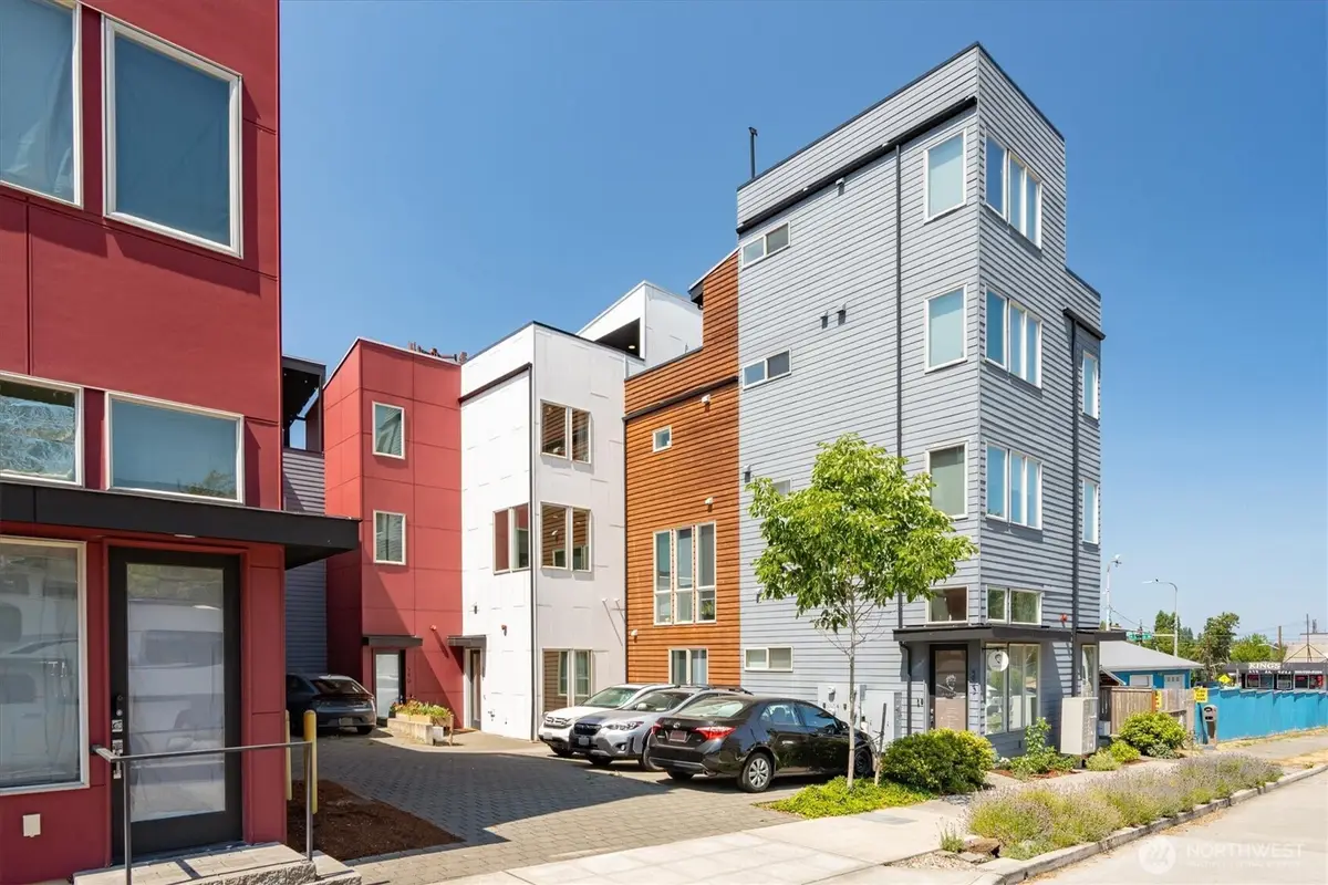 551 28th Avenue, Seattle, WA 98122 - Image #1