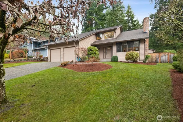 19714 41st Avenue Ne, Lake Forest Park, WA 98155