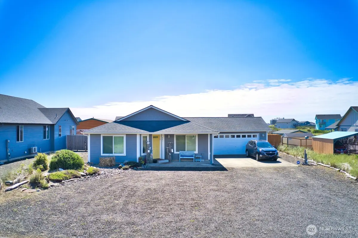 461 S Portal Loop Sw, Ocean Shores, WA 98569 - Image #1