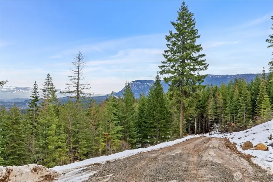 901 Whisper Creek Drive, Cle Elum, WA 98922 - Image #2