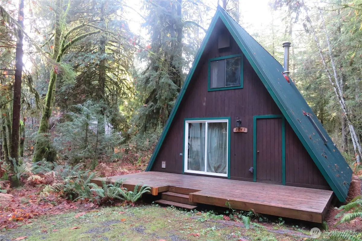 7045 Church Mountain Place, Deming, WA 98244 - Image #1