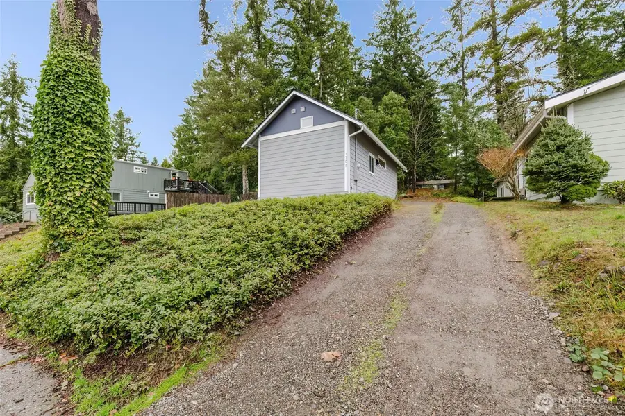 1703 Harrison Avenue Se, Port Orchard, WA 98366 - Image #2