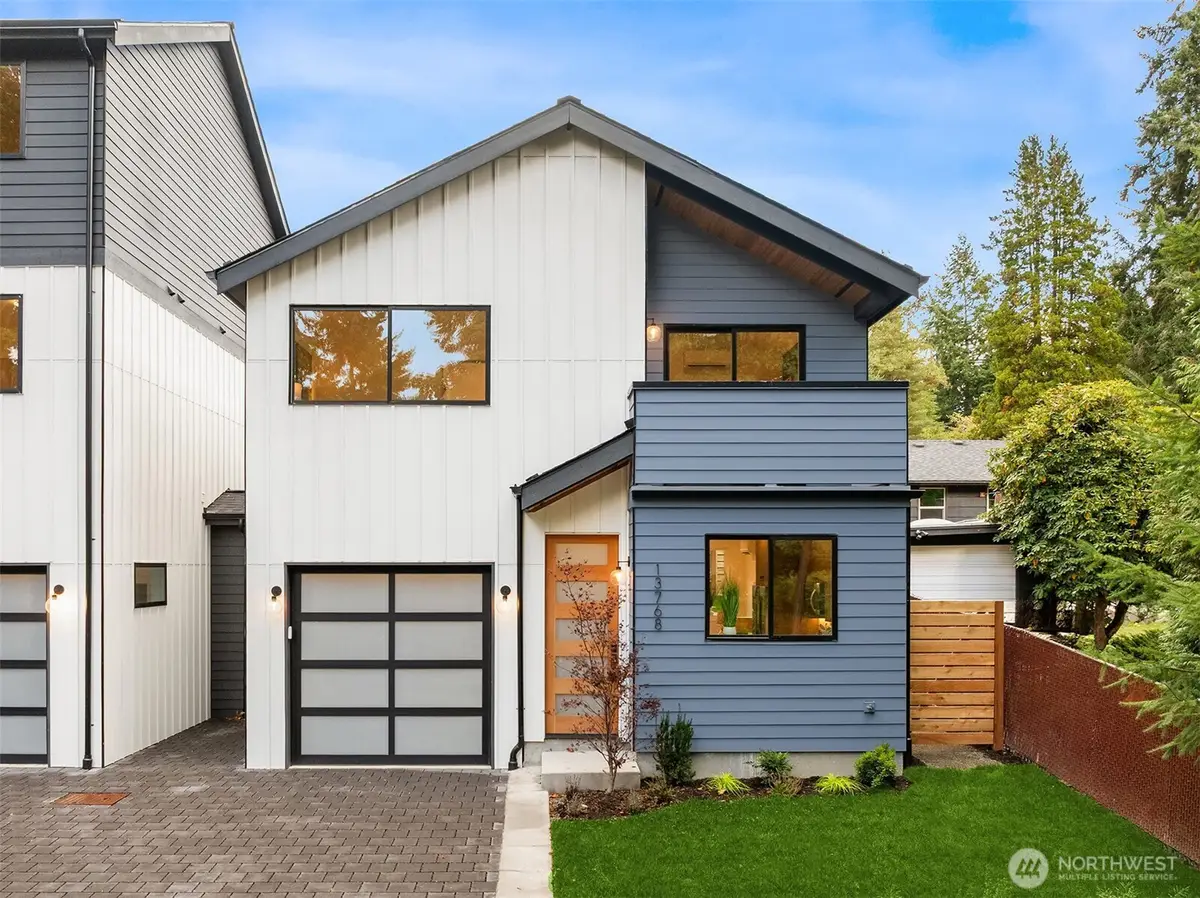 13768 22nd Avenue Ne, Seattle, WA 98125 - Image #1