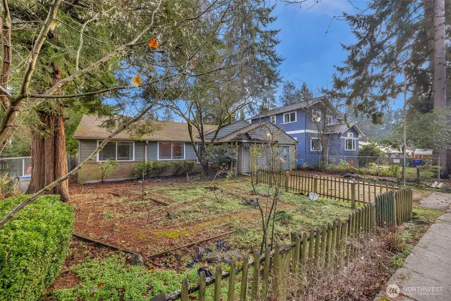 11532 19th Avenue Ne, Seattle, WA 98125 - Image #2