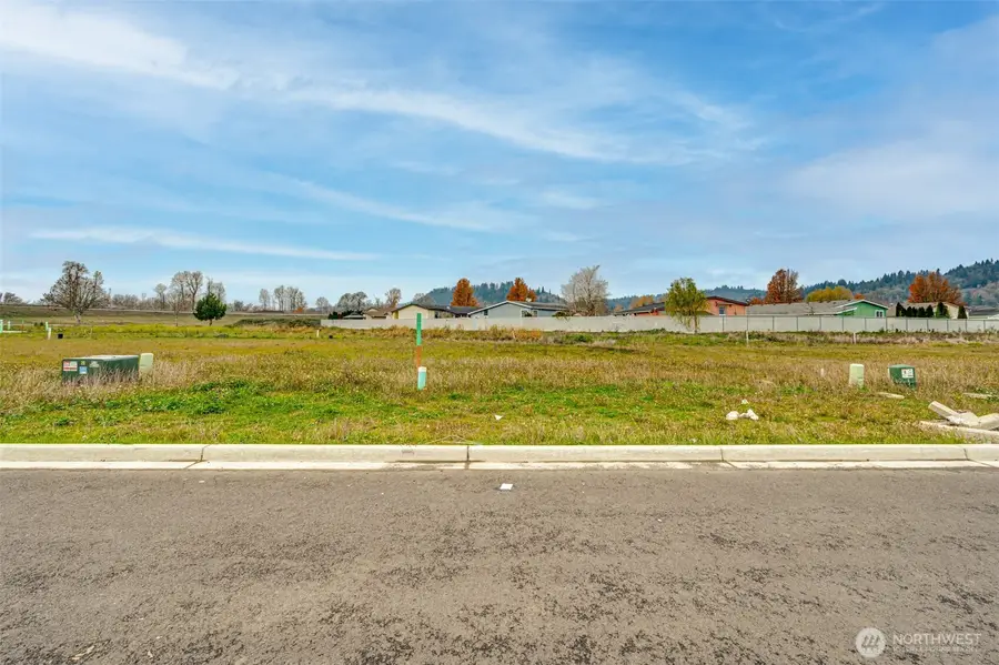 2011 Henderson Way, Longview, WA 98632 - #2