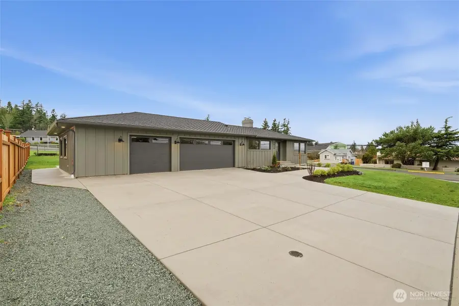 2910 K Avenue, Anacortes, WA 98221 - Image #2