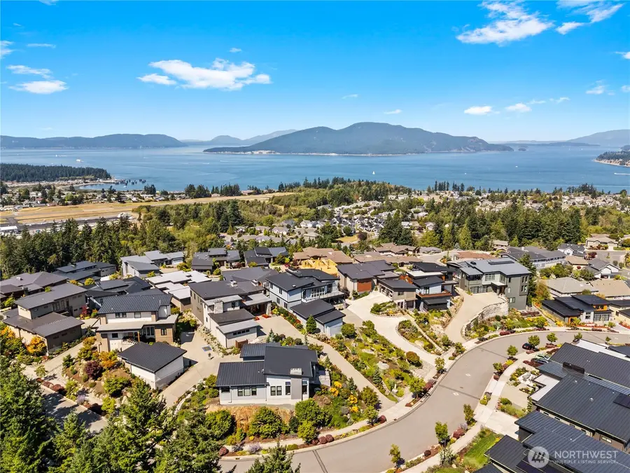 3943 Rockridge Parkway, Anacortes, WA 98221 - Image #2