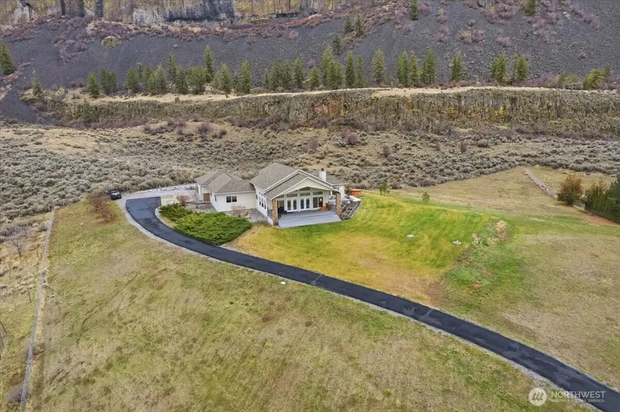 19994 Coulee View Road, Electric City, WA 99123 - Image #3