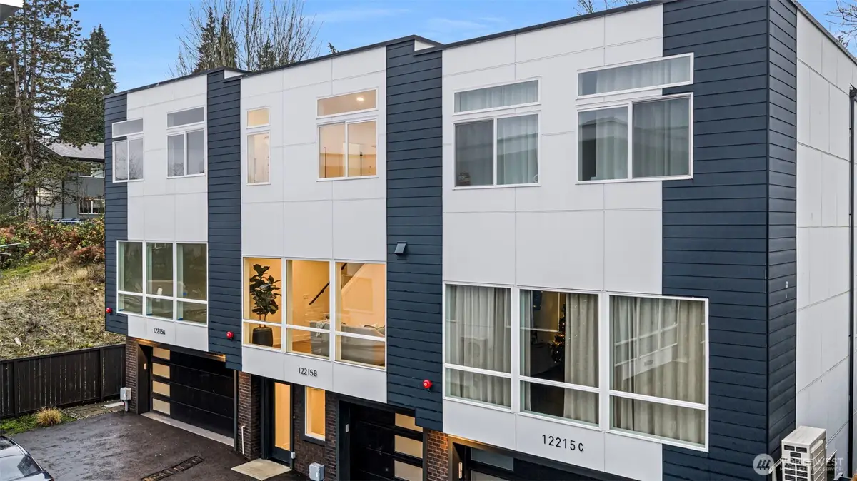 12215 Des Moines Memorial Drive S #B, Burien, WA 98168 - Image #1