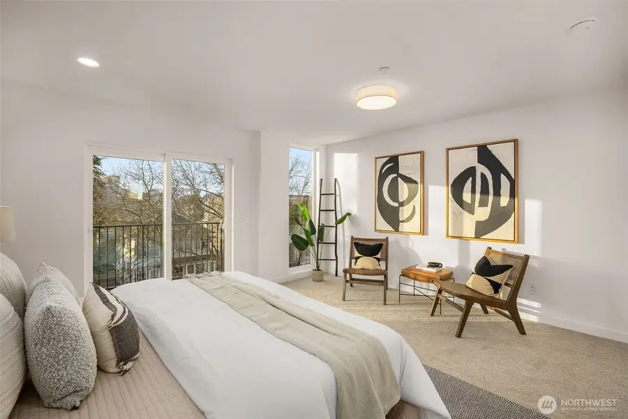 916 15th Avenue, Seattle, WA 98122 - Image #2