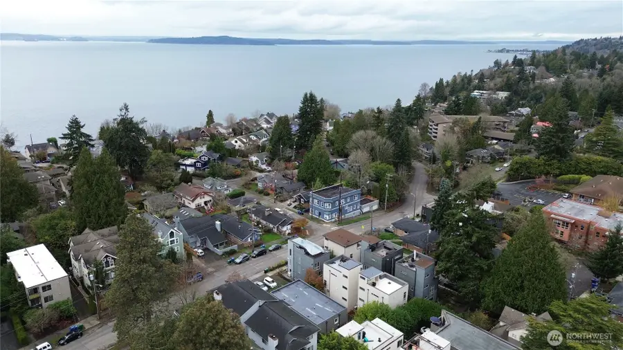 4700 SW Othello Street, Seattle, WA 98116 - Image #2