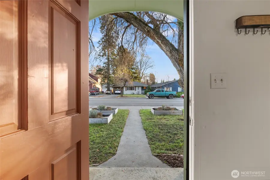 805 5th Avenue, Ellensburg, WA 98926 - Image #2