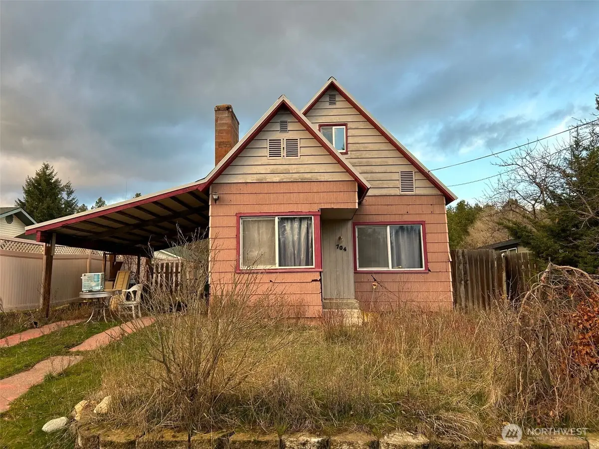 704 W 5th Street, Cle Elum, WA 98922 - Image #1