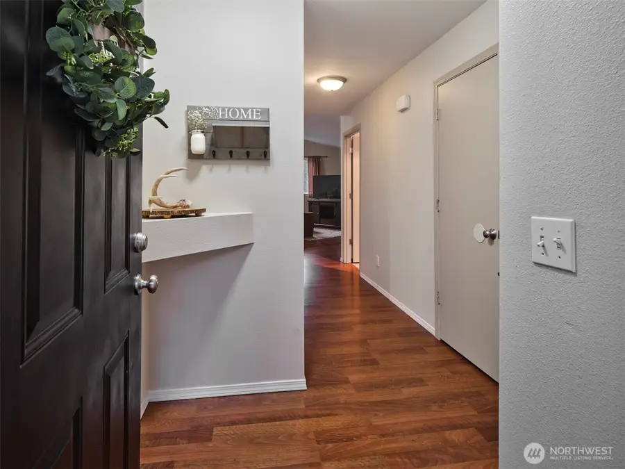 16935 Kalmia Court Se, Yelm, WA 98597 - Image #2