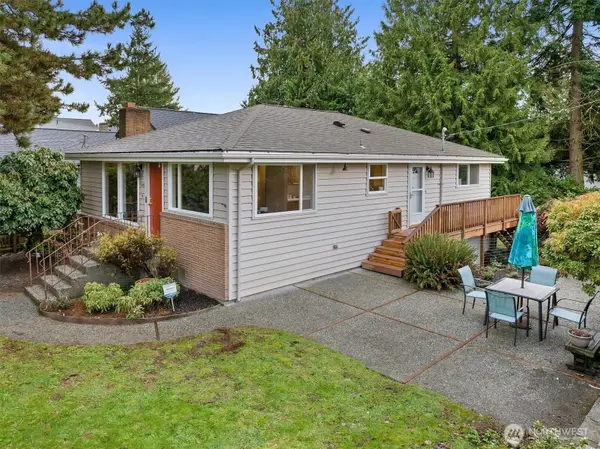 3203 NE 89th Street, Seattle, WA 98115