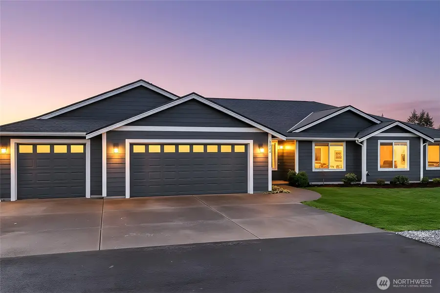 3735 37th Avenue Ct E, Tacoma, WA 98406 - Image #2