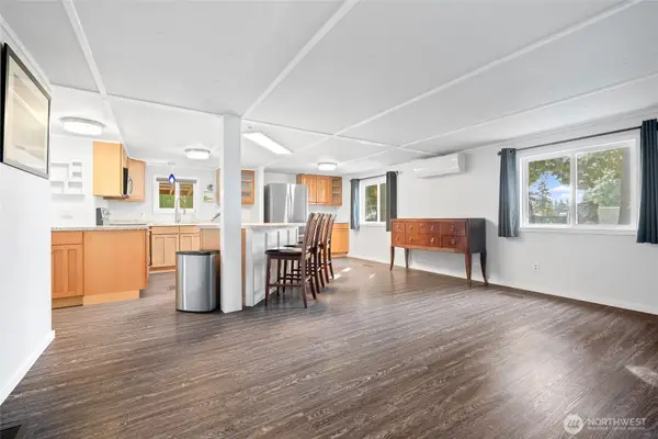 6978 Hannegan Road, Lynden, WA 98264