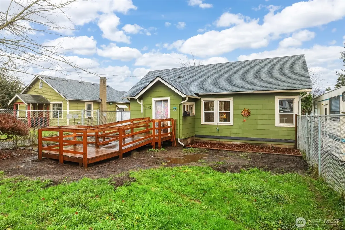 325 E Main Street, Mossyrock, WA 98564 - Image #1