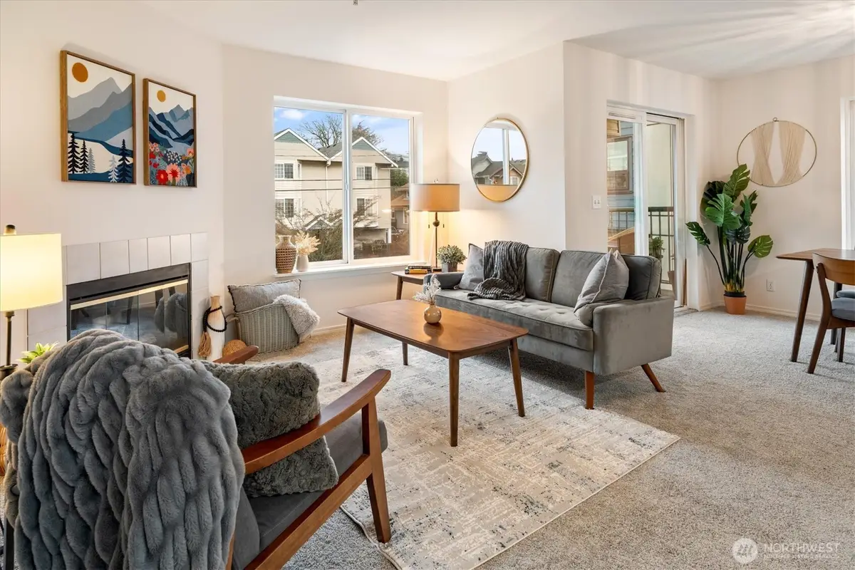 1733 NW 59th Street #201, Seattle, WA 98107 - Image #1