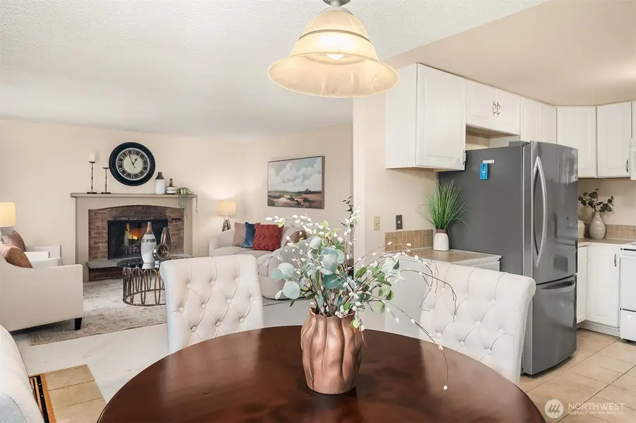 2448 137th Avenue Se, Bellevue, WA 98005 - Image #3