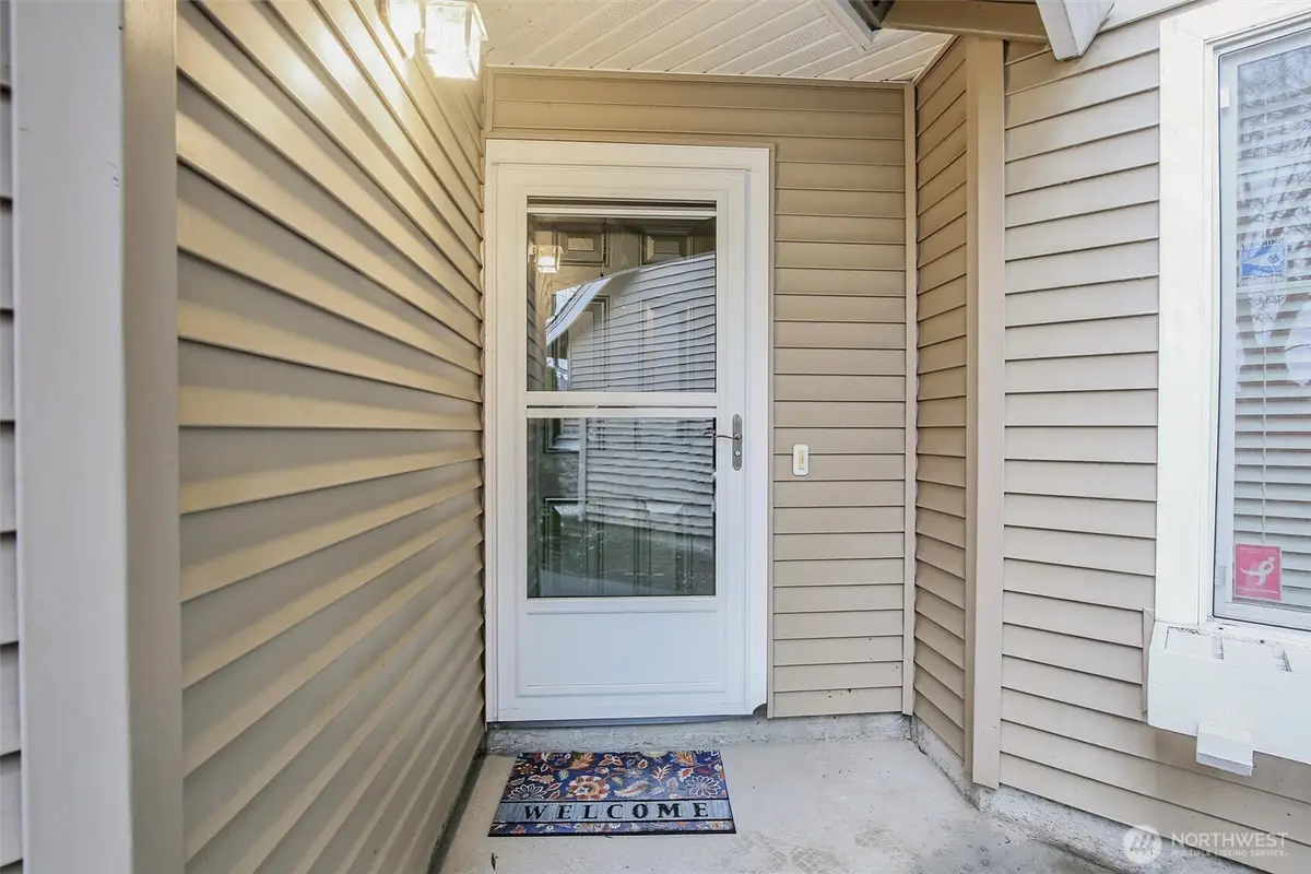 1236 65th Street Se #102, Auburn, WA 98092 - Image #1