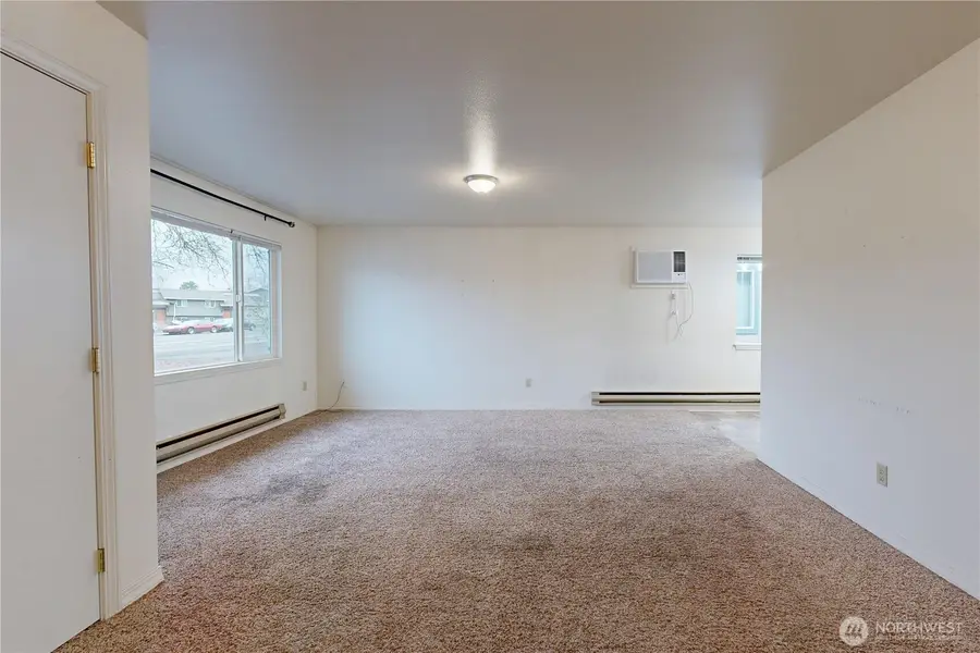 249 S Tausick Way, Walla Walla, WA 99362 - Image #2