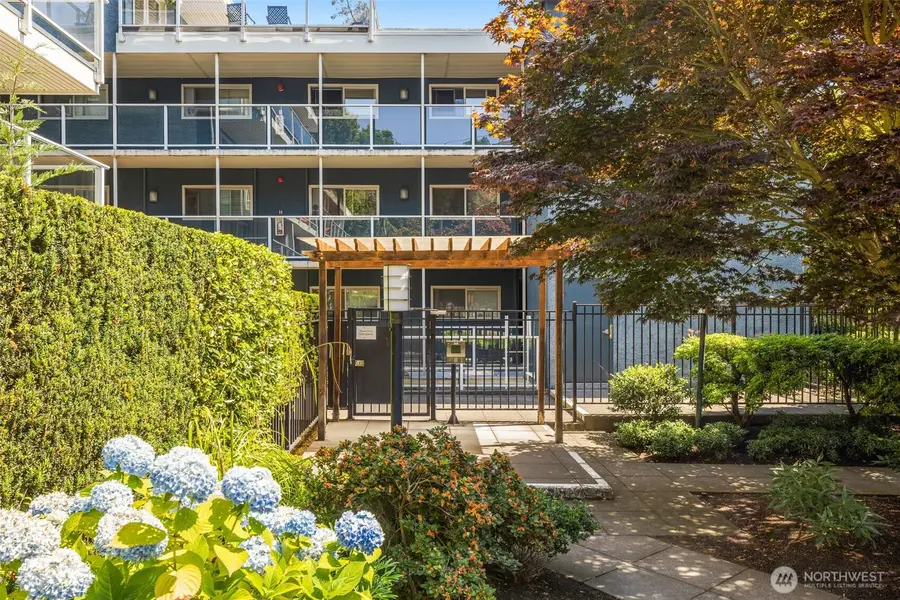 1730 Taylor Avenue N #201, Seattle, WA 98109 - Image #2