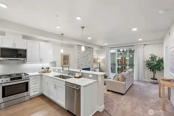 4961 Main Street #814, Tacoma, WA 98407