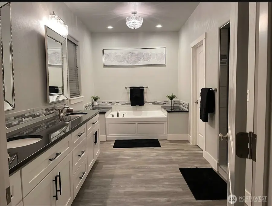 6401 Eagle Crest Dr., Pasco, WA 99301 - Image #3