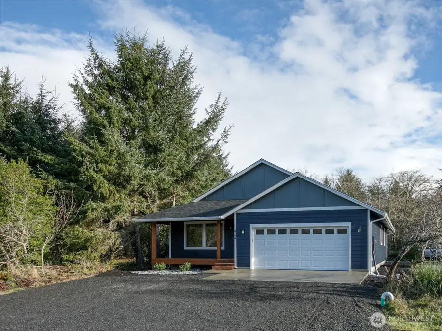 634 Island Circle Se, Ocean Shores, WA 98569 - Image #3