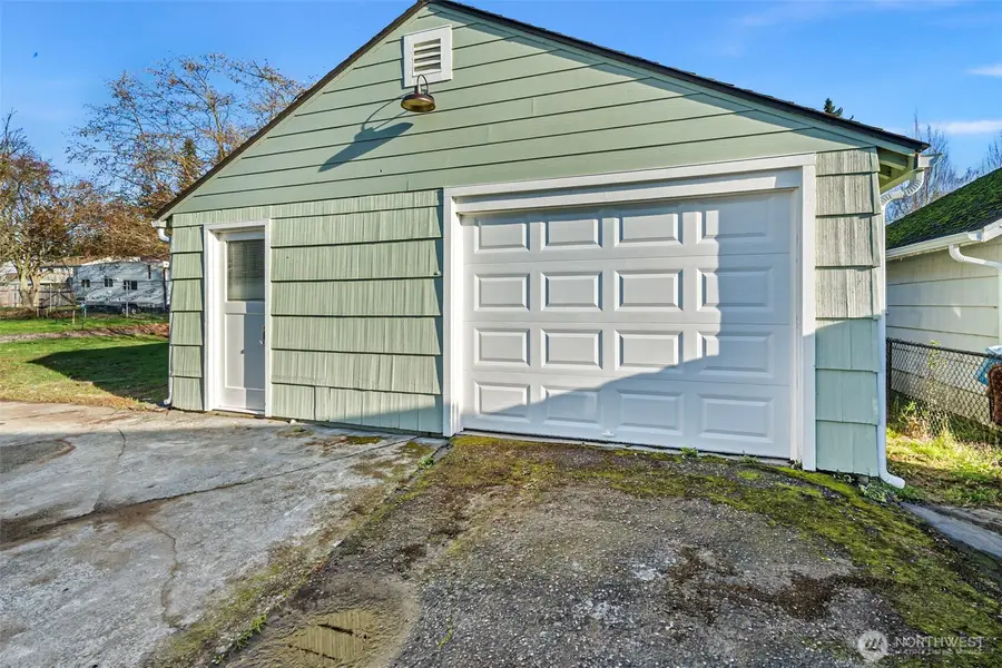 3238 Robin Avenue, Bremerton, WA 98310 - Image #2